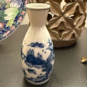 Vintage Japanese porcelain Sake Bottle-Tokkuri blue and white